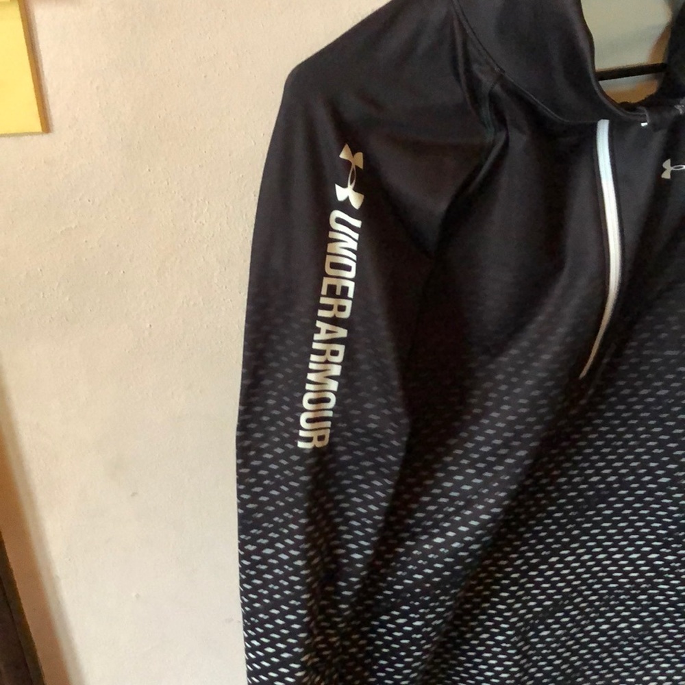 Pullover - Picture 2 of 3